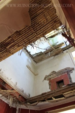 Balnowlart - dressing room above